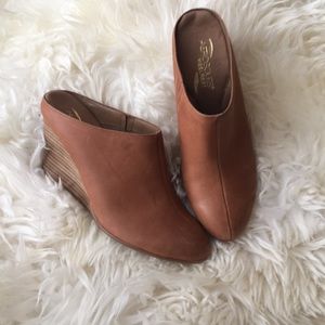 AEROSOLES Tan Leather Wedge Mules